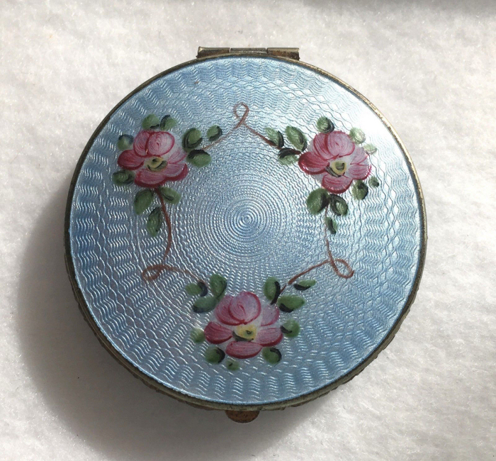 Milady's Vanity Enamel Guilloche Compacts Index