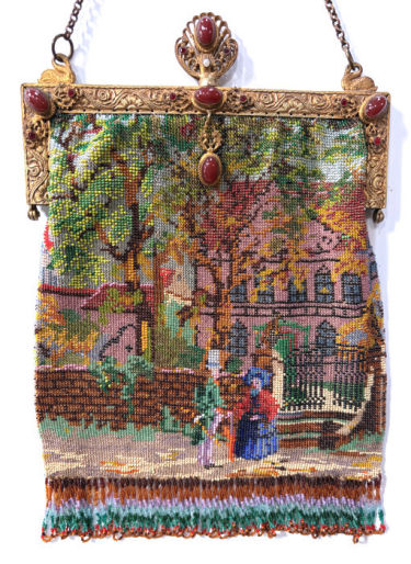 Figural Beaded Purse